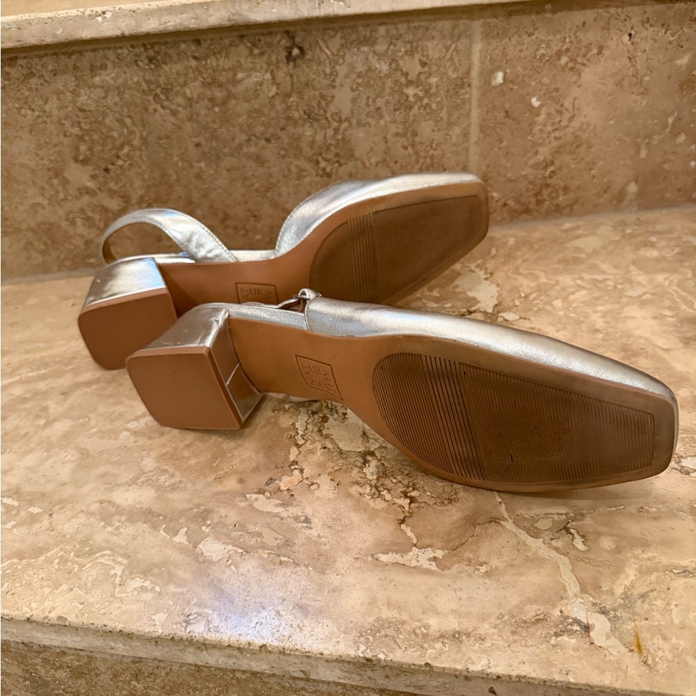 Naturalizer Silver Women's Slingback Shoes - Picture 7 of 7